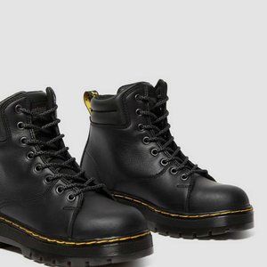 Gilbreth ST Dr. Martens NWT